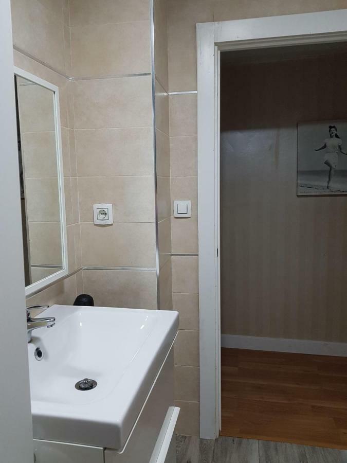 Appartement Apartamento Los Marmoles à Málaga Extérieur photo